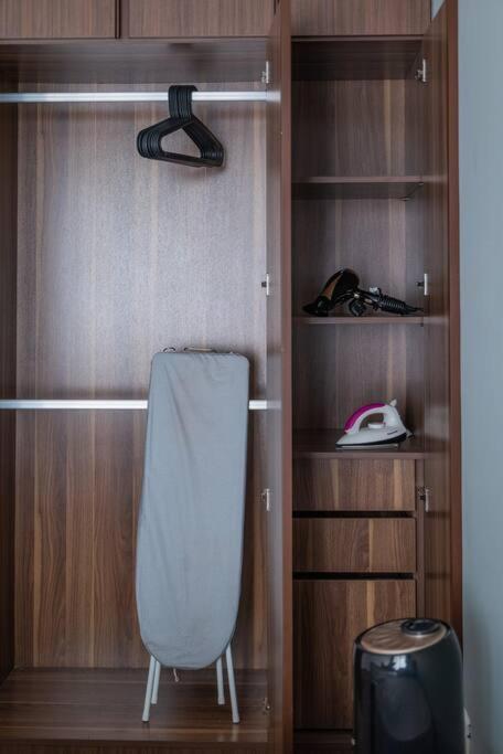 Deluxe Seaview Suite Twin Bed By The Only Bnb Tanjung Tokong Zewnętrze zdjęcie